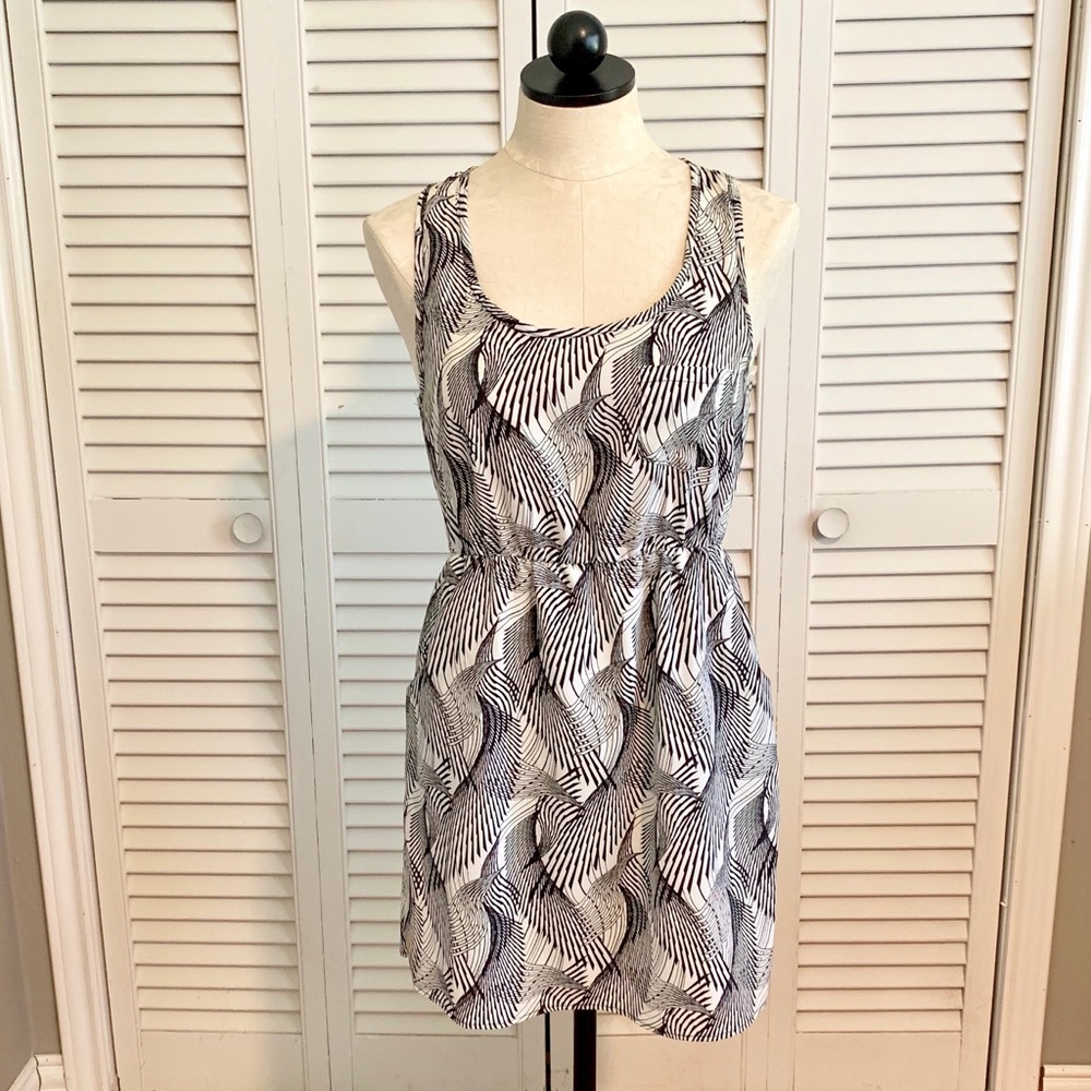 Forever 21 black and white dress